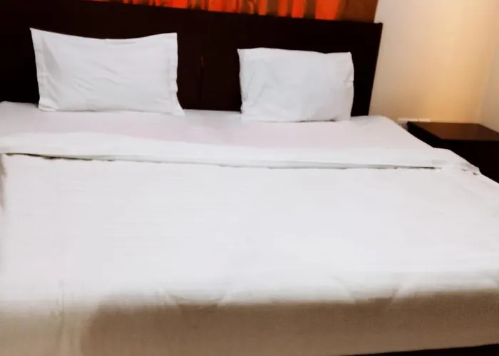 Al Basateen Hotel Apartment
